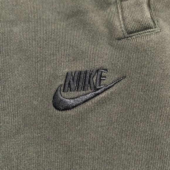 Nike 100% cotton athletic shorts - Picture 2 of 6